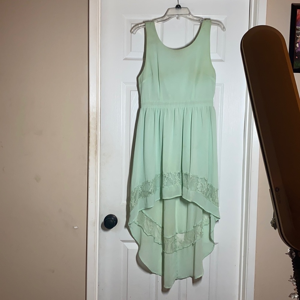3/$10 - Spring mint green high low skater dress